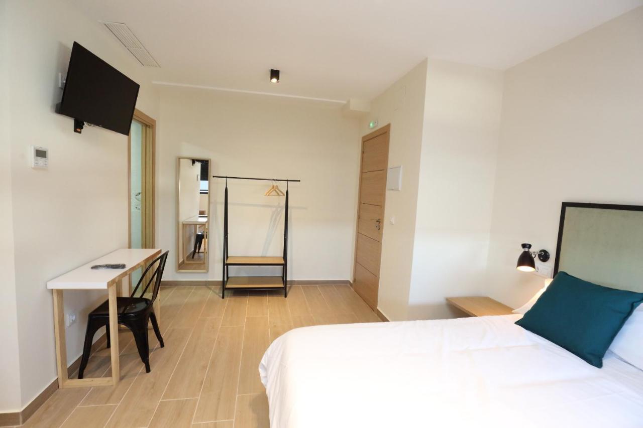 H.palmones Hostal *
